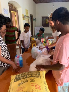 Distribution alimentaire au Sri Lanka